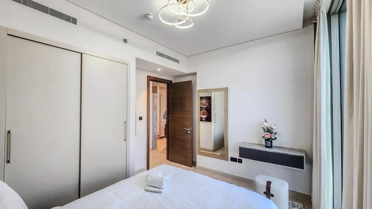 Stay By Latinem Luxury 2Br Holiday Home Cv B601 Near Burj Khalifa Dubai United Arab Emirates